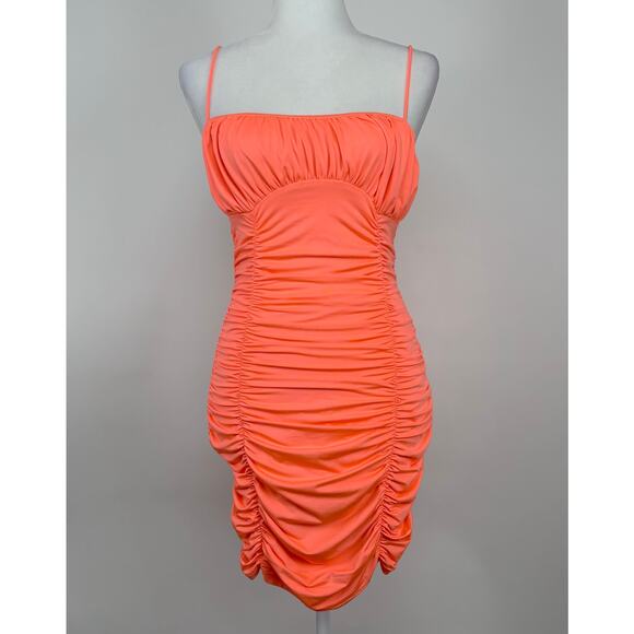 Superdown Rachelle Mini Dress Size Small Ruched Cocktail Club Party Statement - Picture 2 of 10